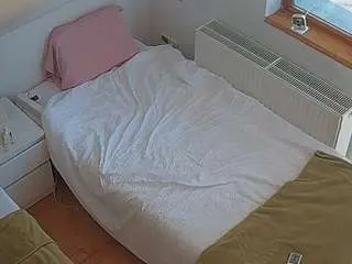 Camsoda Live Sex Cam of voyeurcam-julmodels-bed-7