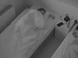 Camsoda Adult Video Chat of voyeurcam-julmodels-bed-7