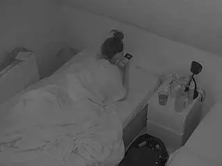 Camsoda Adult Webcams of voyeurcam-julmodels-bed-7