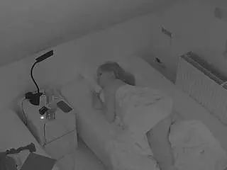 Camsoda Live Sex of voyeurcam-julmodels-bed-7