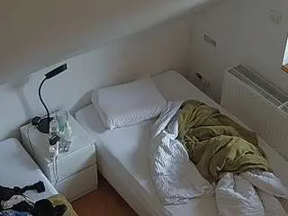Camsoda Watch Live Sex Cams of voyeurcam-julmodels-bed-7