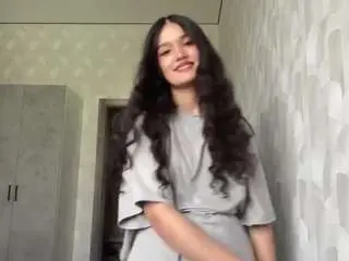 Camsoda Sex Cam of tonifavuzzi
