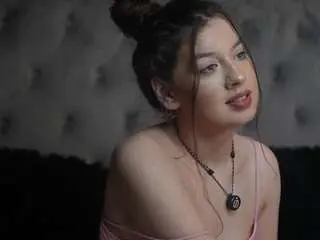 Camsoda Nude Webcam of monapinky