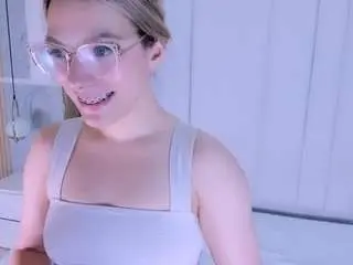 Camsoda Free Live Porn of vespervelvet