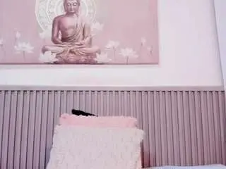 Camsoda Nude Webcam of elena-wolff