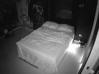 Camsoda Free Live Porn of voyeurcam-casa-salsa-disturbed