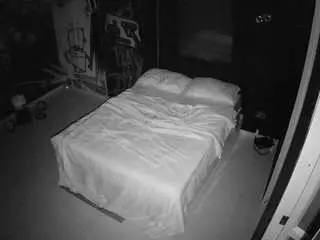 Camsoda Nude Webcam of voyeurcam-casa-salsa-disturbed