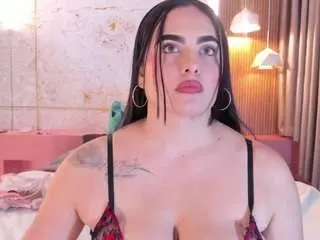 Camsoda Free Porn Cam of soffia-carsonn