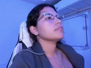 Camsoda Free Porn Cam of lady-brownnnn