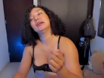 Chaturbate Live Porn of its_omtaga