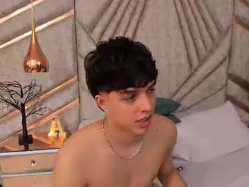 Chaturbate Nude Webcam of lucasopry
