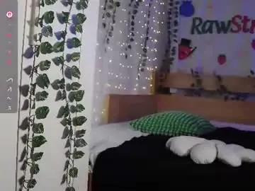 Chaturbate Sex Chat of rawstrawberry