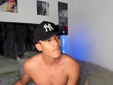 Chaturbate Live Sex of axelrey_