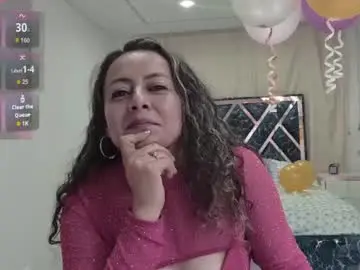 Chaturbate Watch Live Sex Cams of cristalsexy25