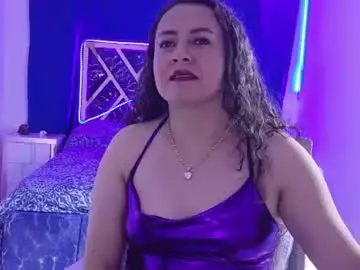 Chaturbate Free Porn Cam of cristalsexy25