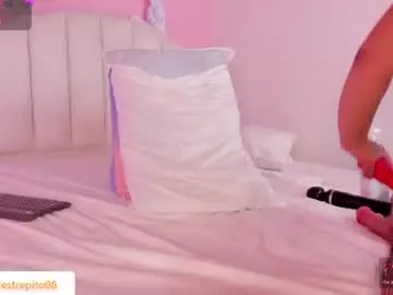 Chaturbate Adult Video Chat of emily_restrepoo