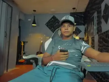 Chaturbate Best live sex cam show of mr_mois