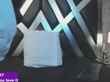 Chaturbate Watch Live Sex Cams of cloeperson