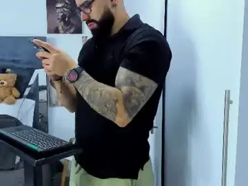 Chaturbate Free Live Porn of zack_froone