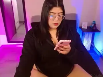 Chaturbate Live Sex Cam of alexakimm