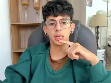 Chaturbate Adult Video Chat of andyxibrat