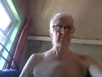 Chaturbate Live Sex Cam of andrew160258