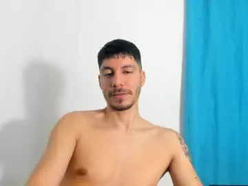 Chaturbate Live Sex of daniel_sexy77