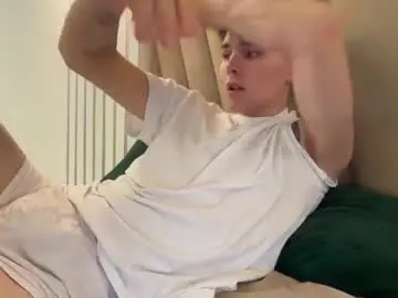 Chaturbate Free Porn Cam of sky_hexx