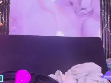 Chaturbate Nude Webcam of hanna_evanns_
