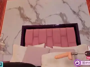 Chaturbate Nude Webcam of hanna_evanns_