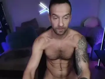 Chaturbate Live Porn of ilyafriend