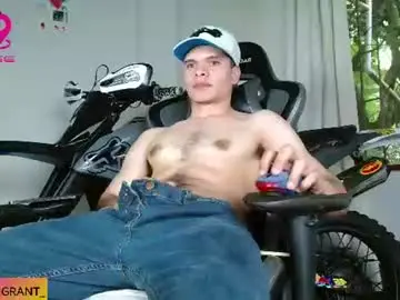Chaturbate Free Porn Cam of ash_wingrant