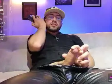 Chaturbate Live Porn of aresmassimox