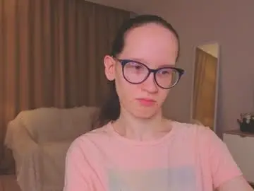 Chaturbate Watch Live Sex Cams of lynettebails