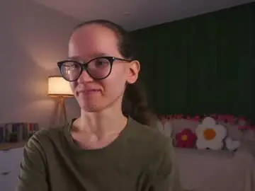 Chaturbate Live Sex Cam of lynettebails