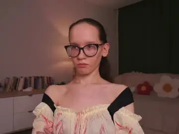 Chaturbate Watch Live Sex Cams of lynettebails
