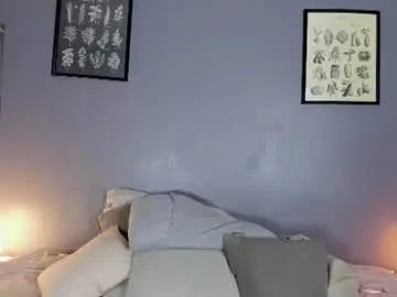 Chaturbate Live Sex Cam of scarlet_dh
