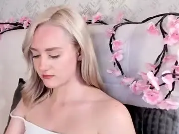 Chaturbate Live Sex Cam of chloedeccker