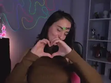 Chaturbate Live Sex Cam of lora_fleur