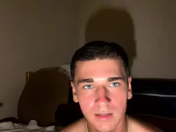 Chaturbate Free Porn Cam of elijahkinky24