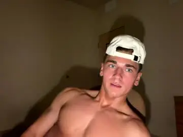Chaturbate Live Sex of elijahkinky24
