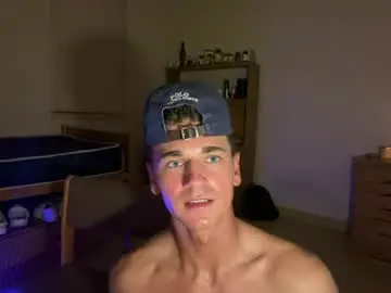Chaturbate Nude Webcam of elijahkinky24