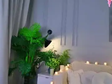 Chaturbate Watch Live Sex Cams of holly_kittenss