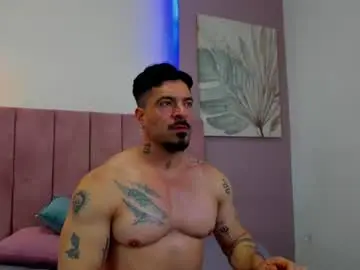 Chaturbate Live Porn of dennis_cox_
