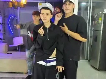 Chaturbate Live Sex Cam of justingtime21