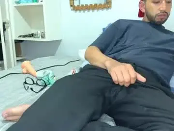 Chaturbate Free Porn Cam of adrian_falcon