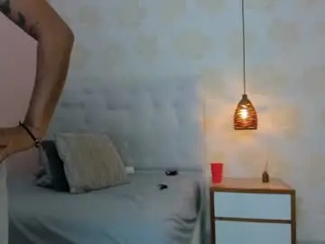 Chaturbate Watch Live Sex Cams of joliebenson1