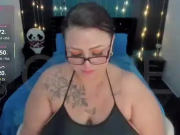 Chaturbate Nude Webcam of ivonnee17_