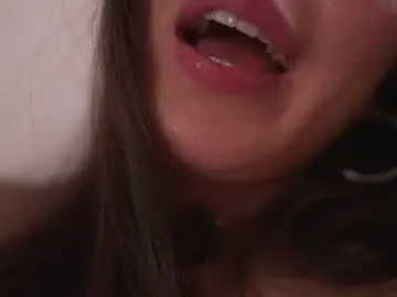 Chaturbate Live Sex Cam of _bamby_baby_