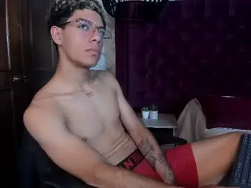 Chaturbate Live Sex Cam of harryjohnson_